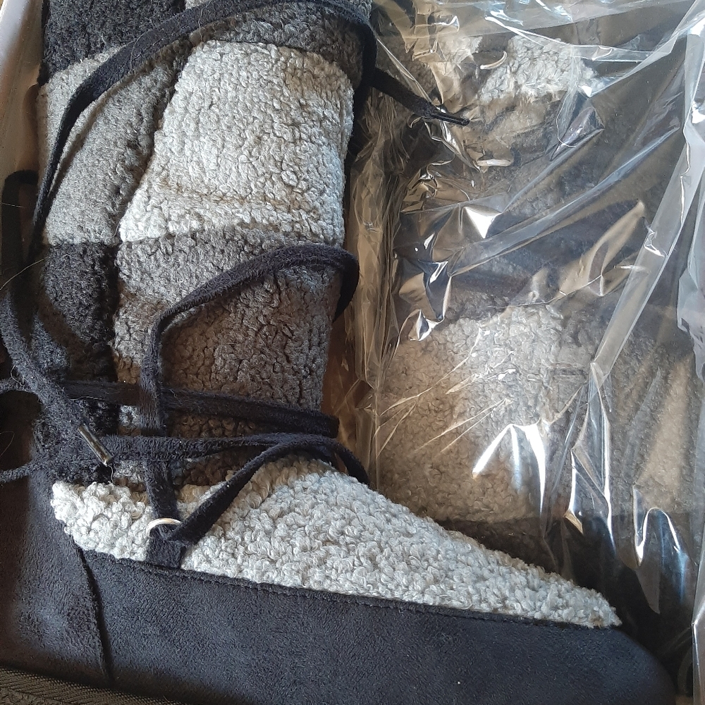 Uggs styled fuzzy boot